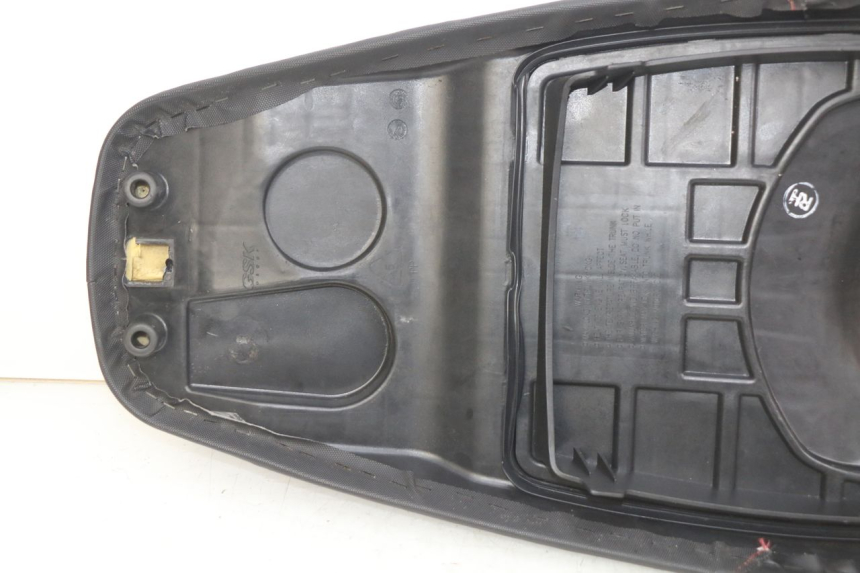 photo de SELLE SYM CROX 4T 50 (2016 - 2023) - Zoom sui componenti