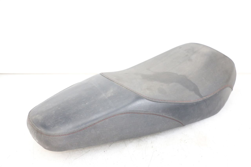 photo de SELLE SYM CROX 4T 50 (2016 - 2023) - Stato della superficie e materiale