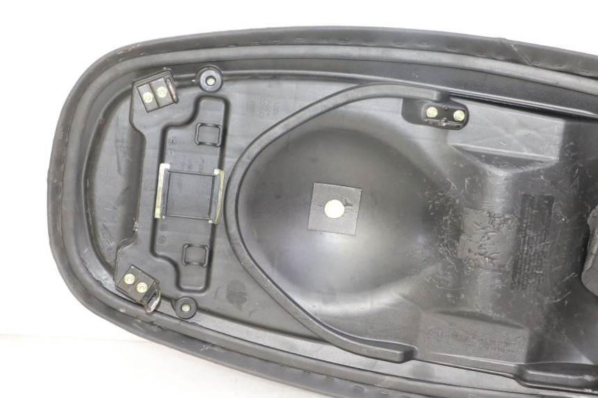 photo de SELLE KYMCO DINK STREET 125 (2009 - 2014) - Caratteristiche distintive