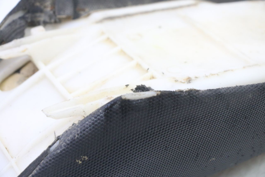 photo de SELLA ORION DIRT BIKE 125 - Stato della superficie e materiale