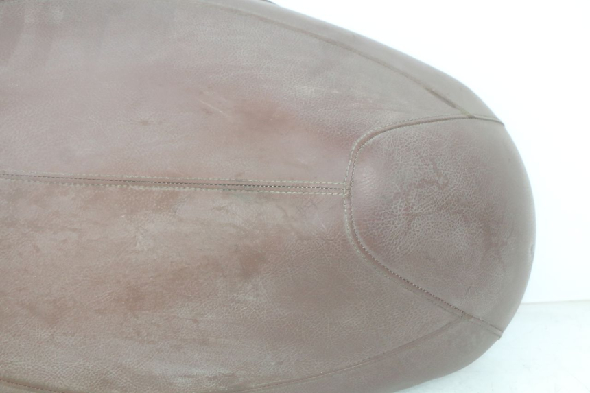 photo de SELLE PEUGEOT DJANGO 4T 50 (2014 - 2019) - Angolazione alternativa