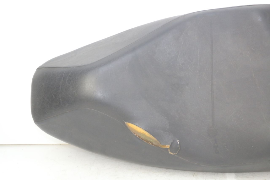 photo de SELLE PEUGEOT ELYSEO 125 (1999 - 2004) - Angolazione alternativa