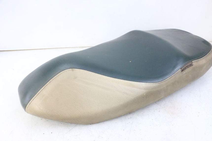 photo de SELLE PEUGEOT ELYSEO 125 (1999 - 2004) - Altra angolazione