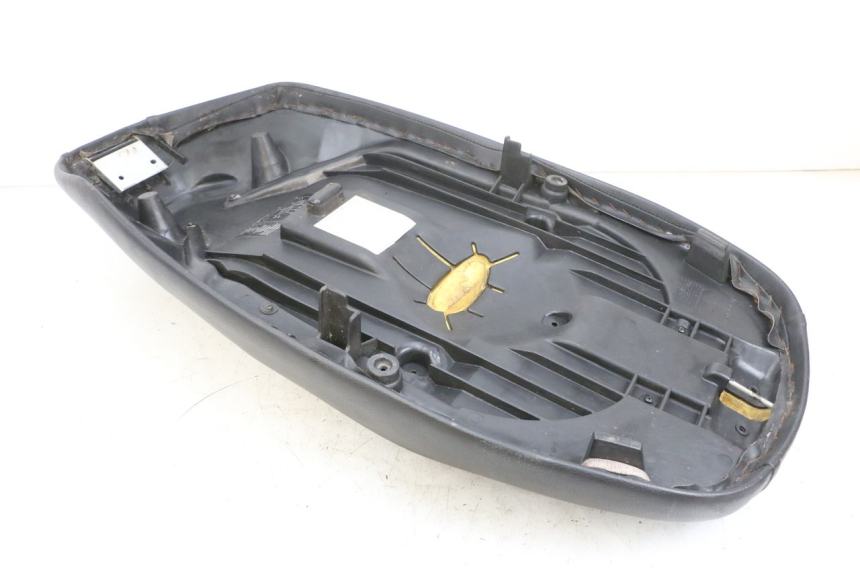 photo de SELLE PEUGEOT ELYSEO 125 (1999 - 2004) - Dettaglio del componente