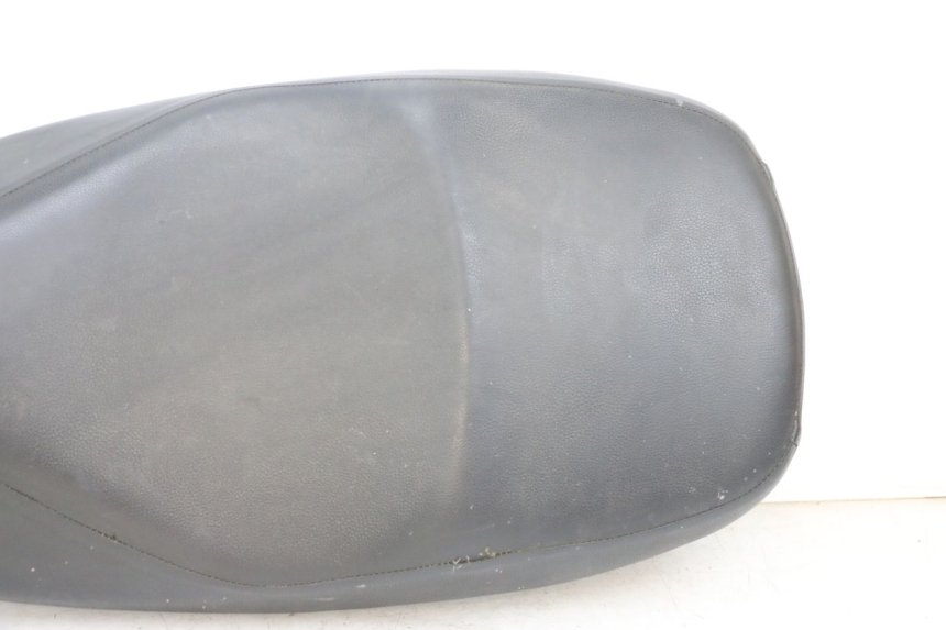 photo de SELLE PEUGEOT ELYSEO 125 (1999 - 2004) - Zoom qualità usato