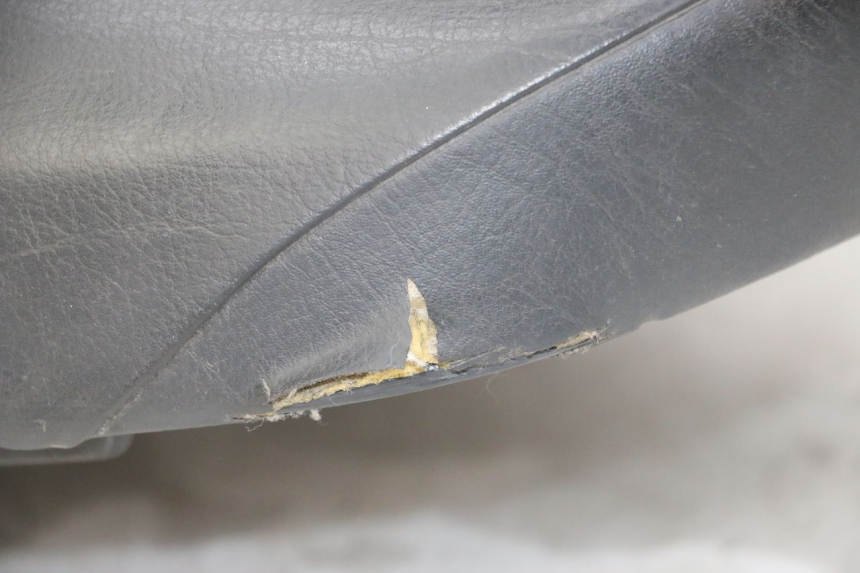 photo de SELLA PEUGEOT ELYSTAR 125 (2002 - 2007) - Primo piano ad alta risoluzione