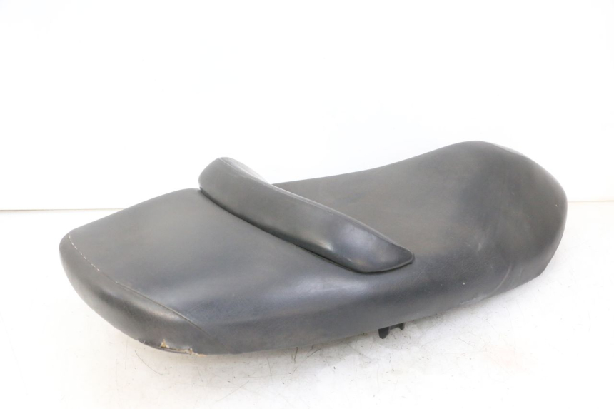 photo de SELLE PEUGEOT ELYSTAR 50 (2002 - 2014) - Zoom sullo stato d'uso