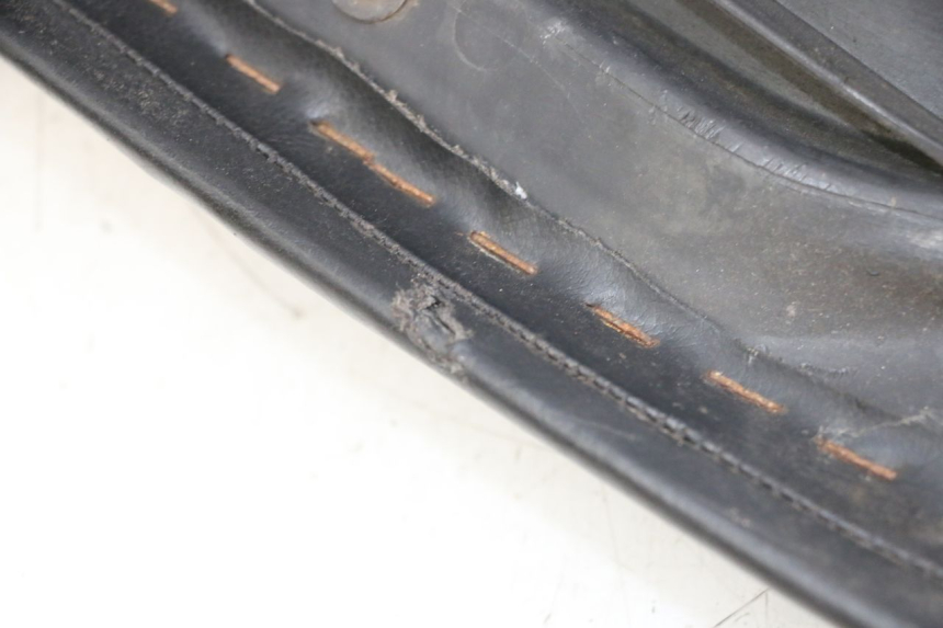 photo de SELLE PEUGEOT ELYSTAR 50 (2002 - 2014) - Dettagli dei punti di fissaggio