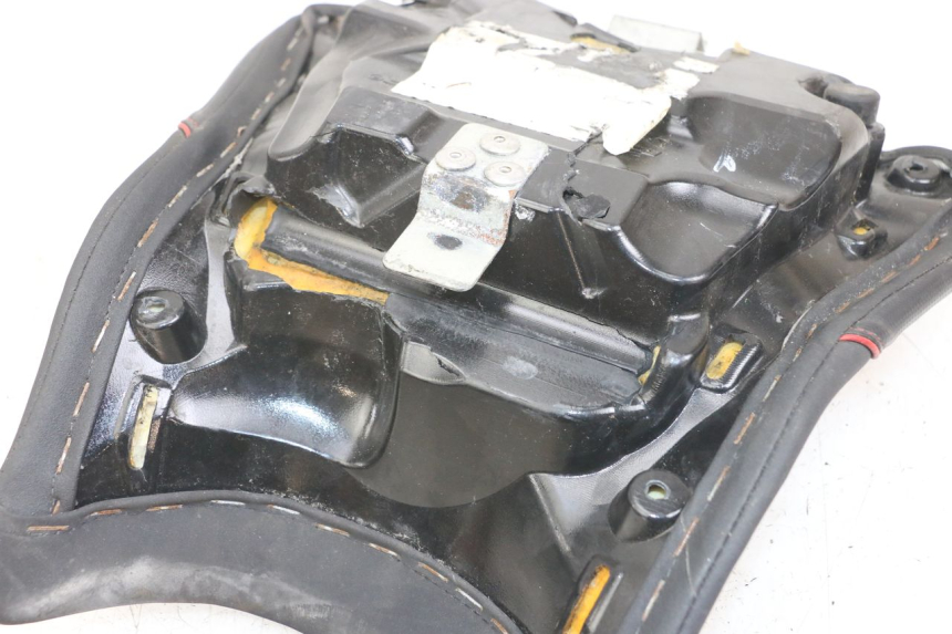 photo de SELLA KAWASAKI ER-6 ER6 N 650 (2012 - 2016) - Caratteristiche distintive