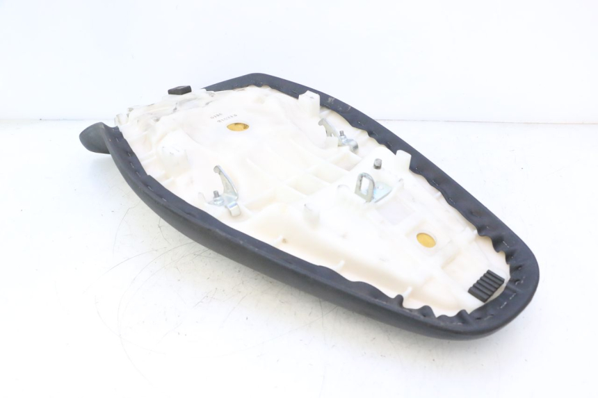 photo de SELLA KAWASAKI ER-6 ER6 N 650 (2005 - 2009) - Stato della superficie e materiale