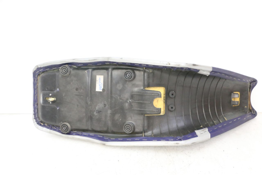 photo de SELLA APRILIA ETX 125 (1998 - 2002) - Stato della superficie e materiale
