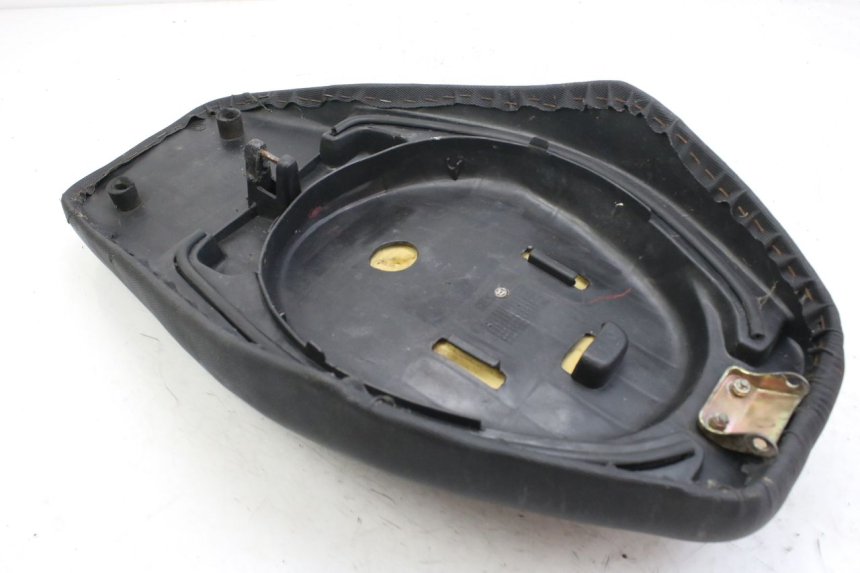 photo de SELLE KEEWAY F-ACT FACT 50 (2006 - 2011) - Primo piano tecnico