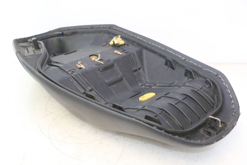 photo de SELLE HONDA FES PANTHEON 2T 125 (1998 - 2002) - Ricambio usato controllato