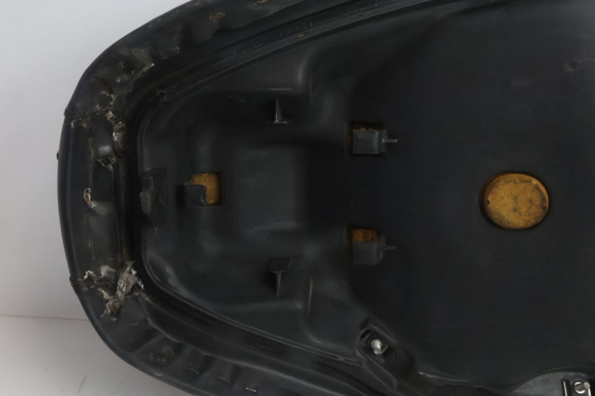 photo de SELLE HONDA FES PANTHEON 125 (2003 - 2007) - Stato della superficie e materiale
