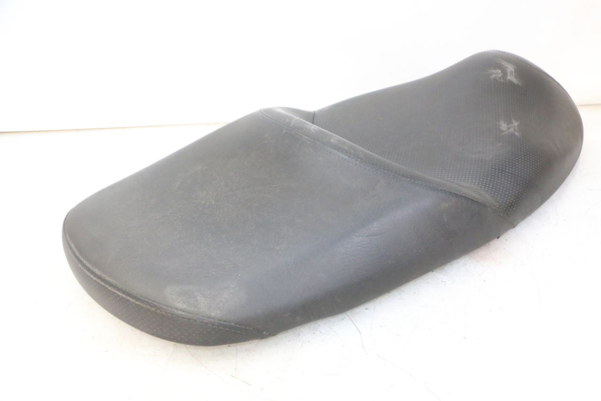 photo de SELLE HONDA FES S-WING SWING ABS 125 (2007 - 2015) - Primo piano ad alta risoluzione