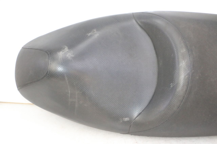 photo de SELLE HONDA FES S-WING SWING ABS 125 (2007 - 2015) - Dettaglio del componente