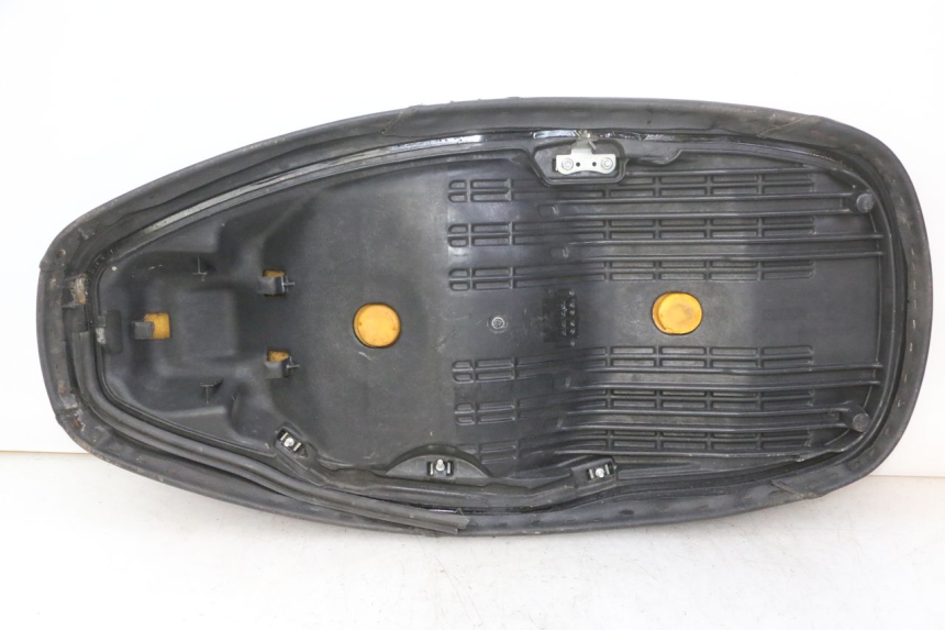 photo de SELLE HONDA FES S-WING SWING ABS 125 (2007 - 2015) - Ricambio usato controllato