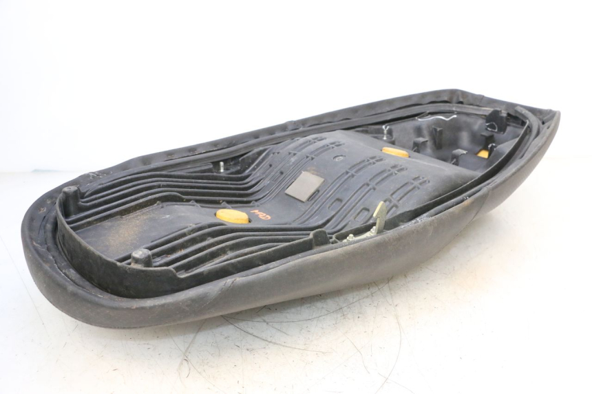 photo de SELLE HONDA FES S-WING SWING ABS 125 (2007 - 2015) - Foto prodotto supplementare