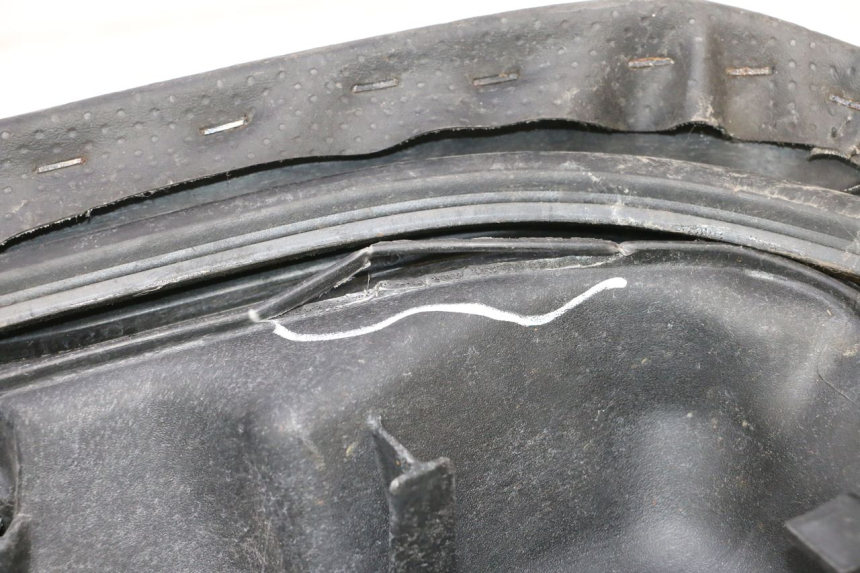 photo de SELLE HONDA FES S-WING SWING ABS 125 (2007 - 2015) - Ispezione visiva dettagliata