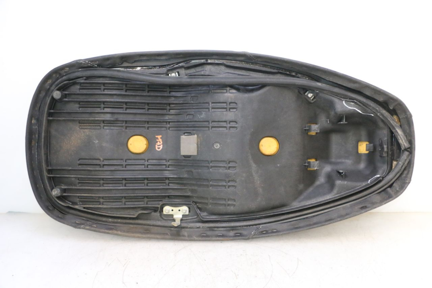 photo de SELLE HONDA FES S-WING SWING ABS 125 (2007 - 2015) - Vista principale
