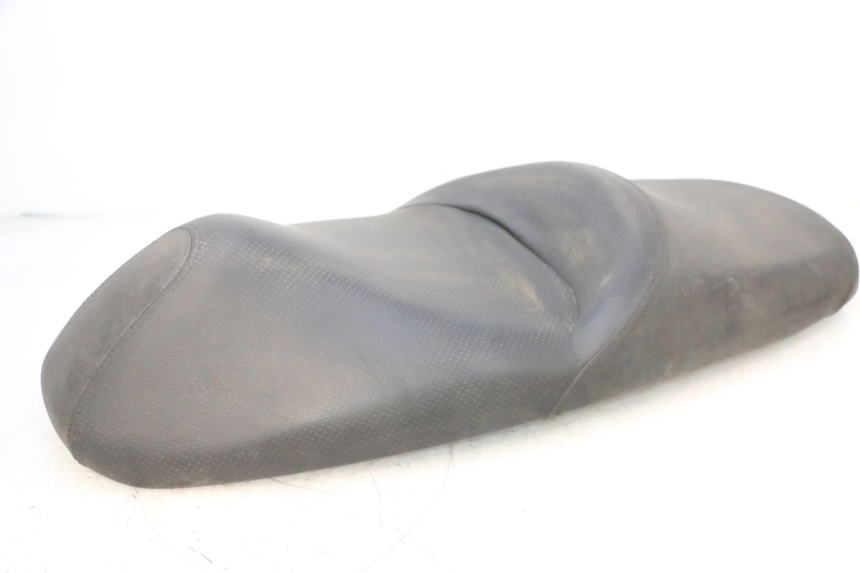 photo de SELLE HONDA FES S-WING SWING ABS 125 (2007 - 2015) - Stato della superficie e materiale