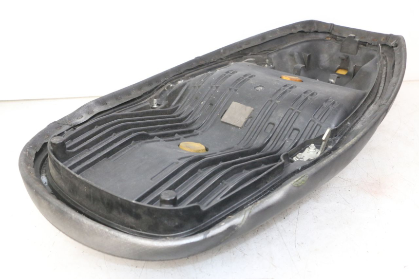 photo de SELLA HONDA FES S-WING SWING 125 (2007 - 2015) - Zoom sui componenti