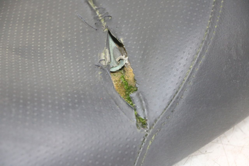 photo de SELLA HONDA FES S-WING SWING 125 (2007 - 2015) - Zoom sullo stato d'uso