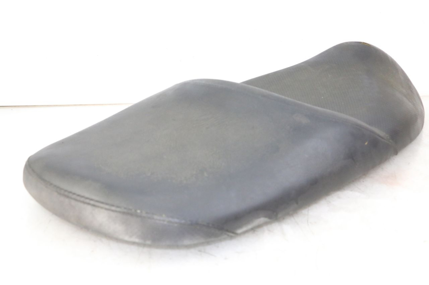 photo de SELLA HONDA FES S-WING SWING 125 (2007 - 2015) - Dettagli dei punti di fissaggio