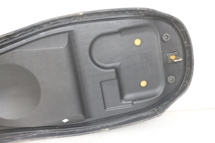 photo de SELLE SYM FIDDLE 3 III 125 (2014 - 2020) - Stato della superficie e materiale