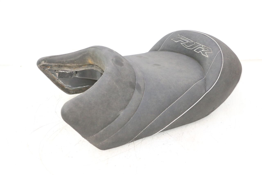 photo de SELLA YAMAHA FJR 1300 (2001 - 2005) - Stato della superficie e materiale