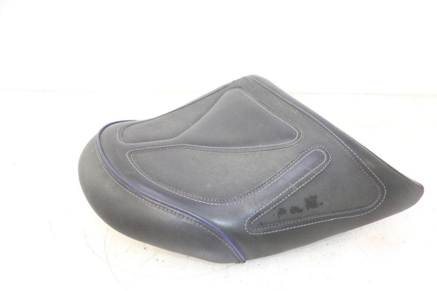 photo de SELLA YAMAHA FJR 1300 (2001 - 2005) - Stato della superficie e materiale