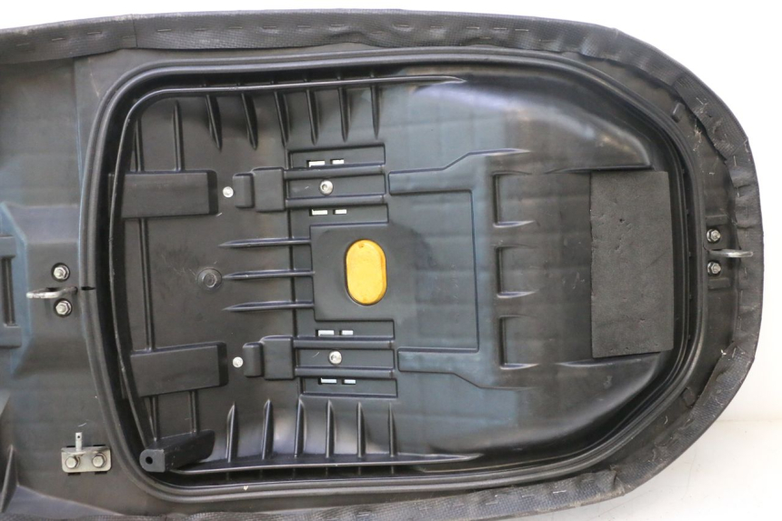 photo de SELLA HONDA FJS SILVER WING SILVERWING 400 (2005 - 2008) - Ispezione visiva dettagliata
