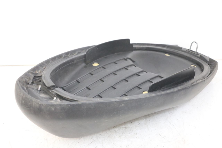 photo de SELLE MBK FLAME X 125 (2004 - 2007) - Primo piano tecnico