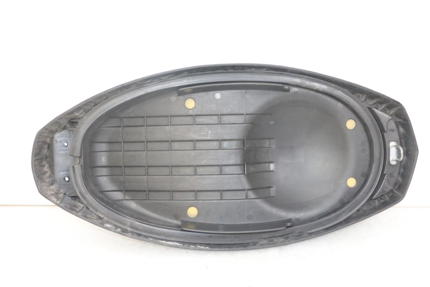 photo de SELLE MBK FLAME X 125 (2004 - 2007) - Stato della superficie e materiale