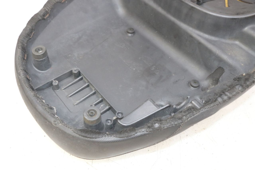 photo de SELLE PIAGGIO FLY 2T 50 (2004 - 2017) - Zoom sui componenti