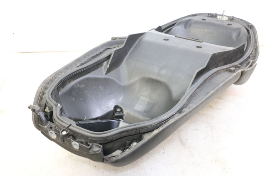 photo de SELLA HONDA FORZA ABS 300 (2013 - 2017) - Altra angolazione