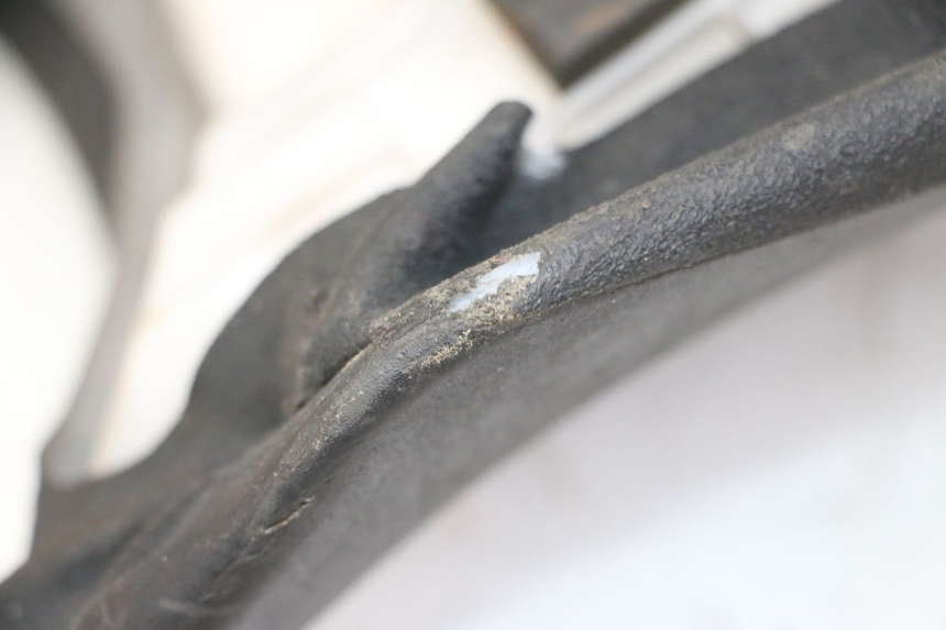 photo de SELLA YAMAHA FZ6 FAZER S2 600 (2007 - 2011) - Dettagli dei punti di fissaggio