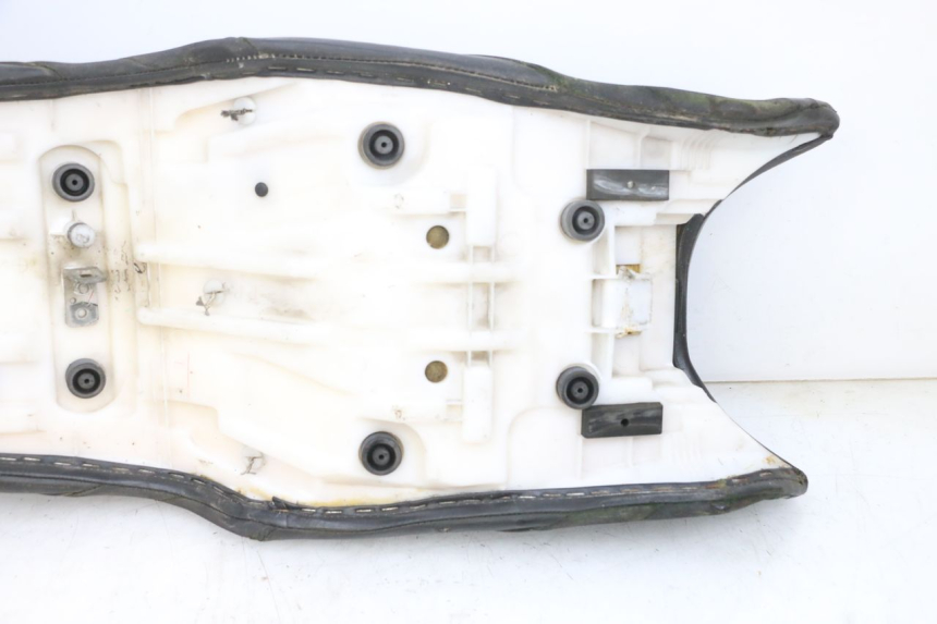 photo de SELLA YAMAHA FZ6 N FAZER 600 (2004 - 2006) - Caratteristiche distintive