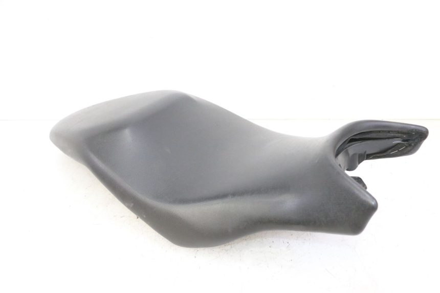 photo de SELLA BMW G310 R 310 (2016 - 2020) - Caratteristiche distintive