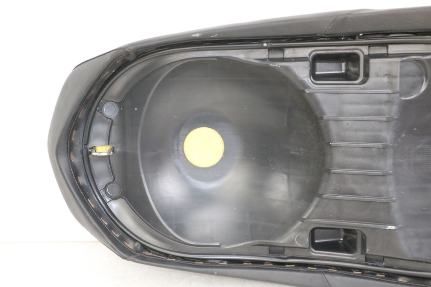 photo de SELLA PEUGEOT GEOPOLIS RS 125 (2007 - 2009) - Caratteristiche distintive