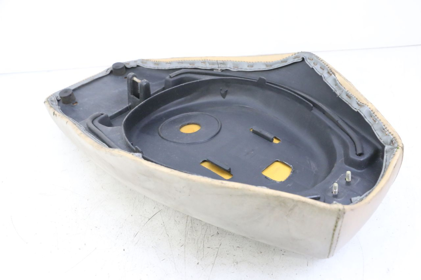 photo de SELLA GOES WIKI 125 (2010 - 2015) - Stato della superficie e materiale