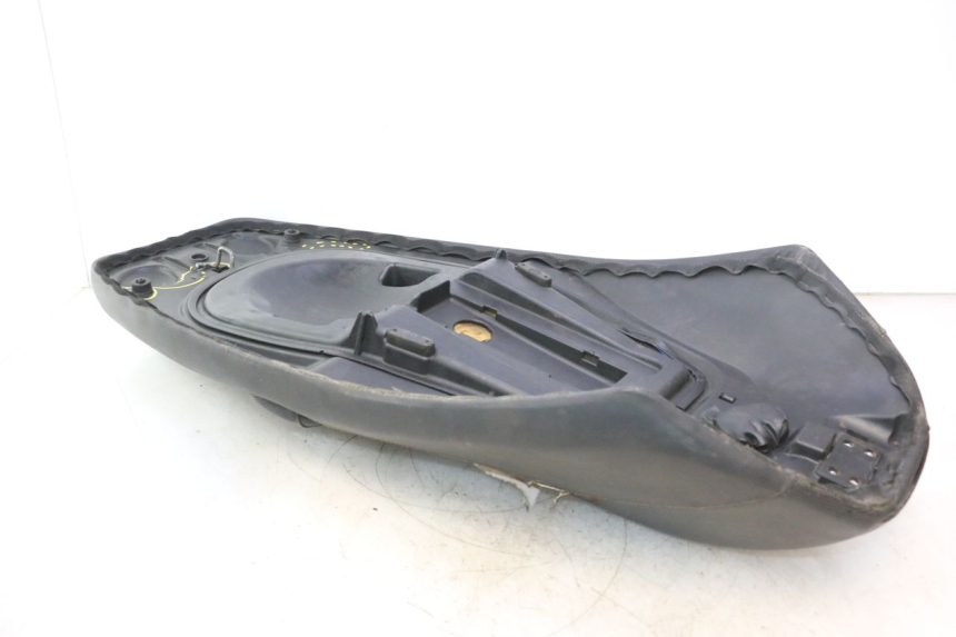 photo de SELLA GILERA GP 800 (2007 - 2013) - Angolazione alternativa