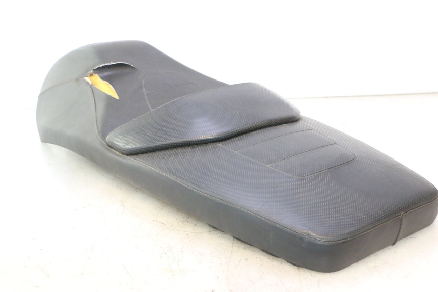 photo de SELLA GILERA GP 800 (2007 - 2013) - Primo piano tecnico
