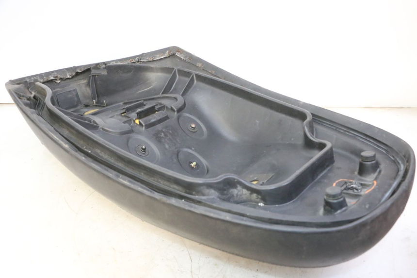 photo de SELLA KYMCO GRAND DINK 125 (2008 - 2014) - Dettaglio del componente