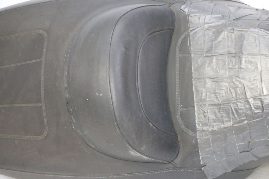 photo de SELLA KYMCO GRAND DINK 125 (2008 - 2014) - Focus sulla struttura