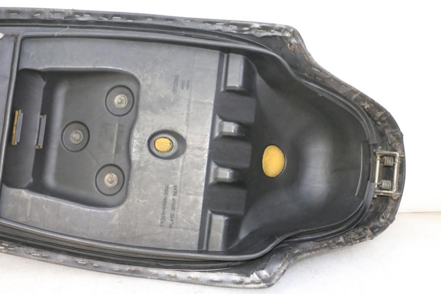 photo de SELLA KYMCO GRAND DINK 125 (2002 - 2007) - Primo piano ad alta risoluzione