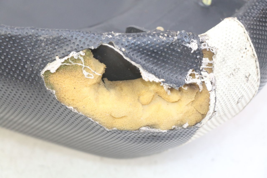 photo de SELLE TNT MOTOR GRIDO 2T 50 (2010 - 2019) - Zoom sullo stato d'uso