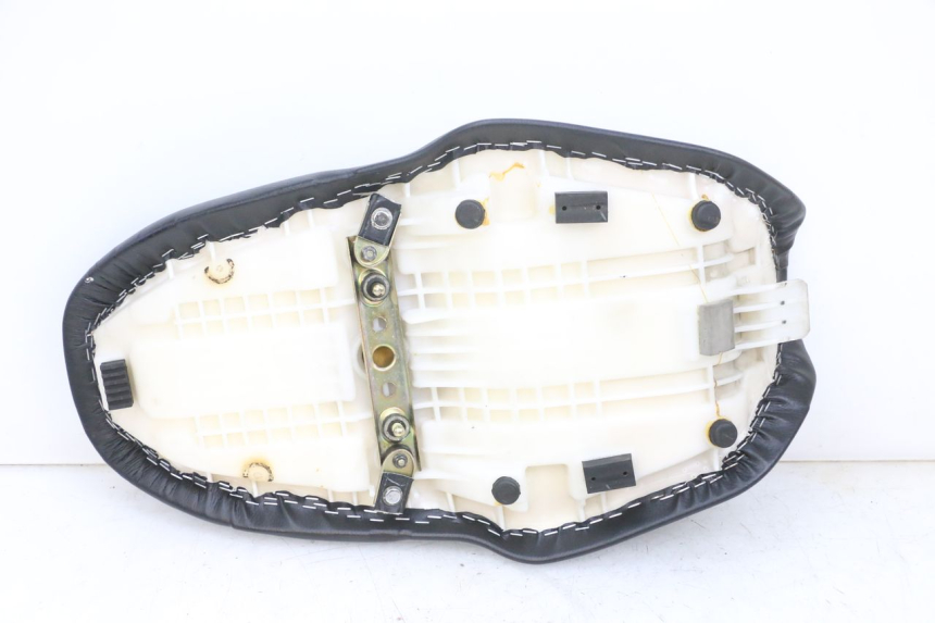 photo de SELLA SUZUKI GSF N BANDIT 600 (1996 - 1999) - Vista d'insieme del prodotto