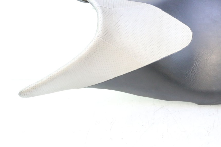 photo de SELLA SUZUKI GSR 600 (2005 - 2012) - Angolazione alternativa
