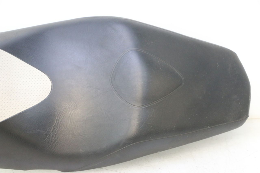 photo de SELLA SUZUKI GSR 600 (2005 - 2012) - Panoramica del profilo
